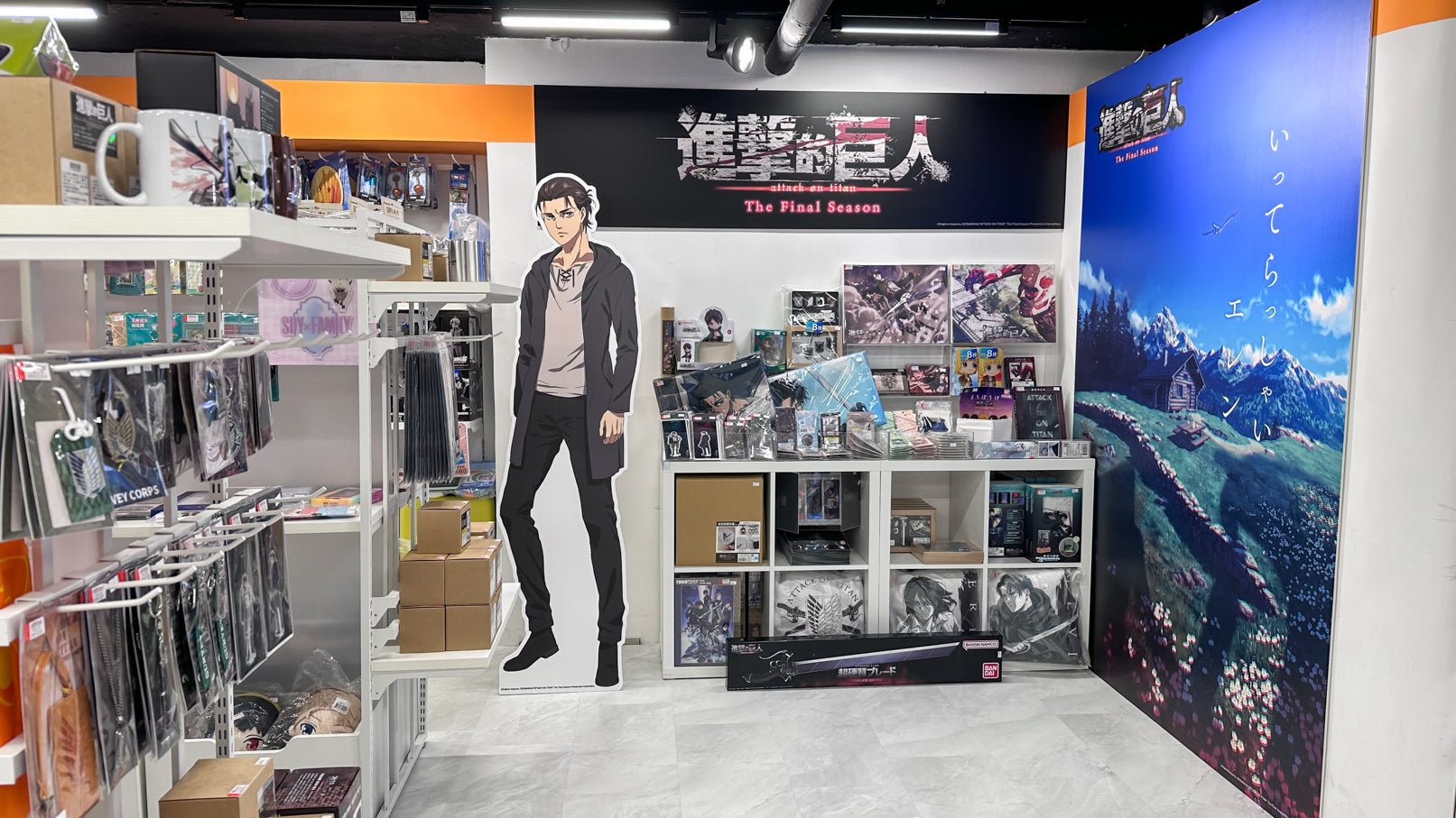 《進擊的巨人》新貨及打卡位登陸動漫聯動旺角T.O.P店 - Microworks ACG