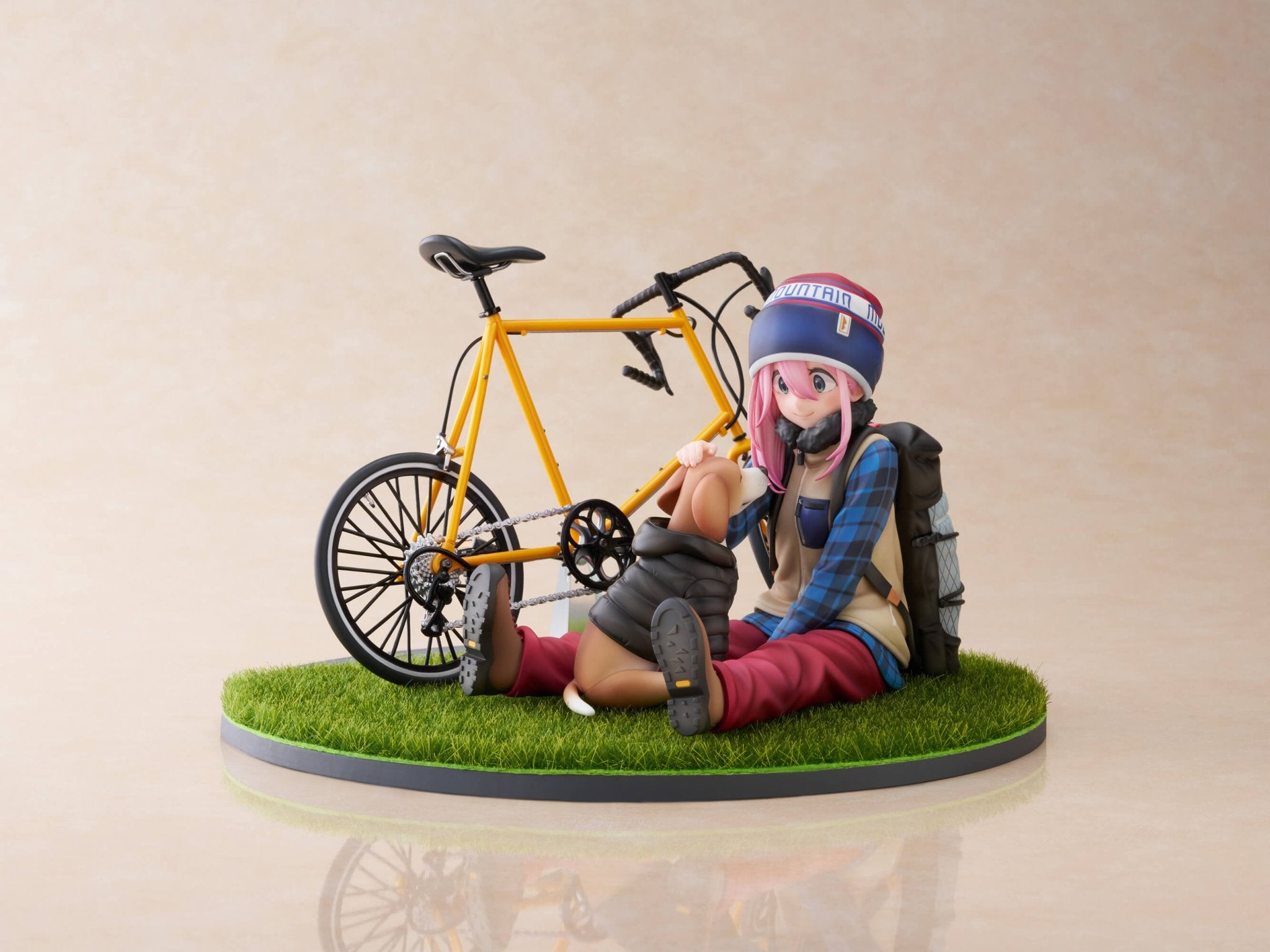 FURYU F:NEX《搖曳露營第三季》各務原撫子1/7比例手辦 - Microworks ACG
