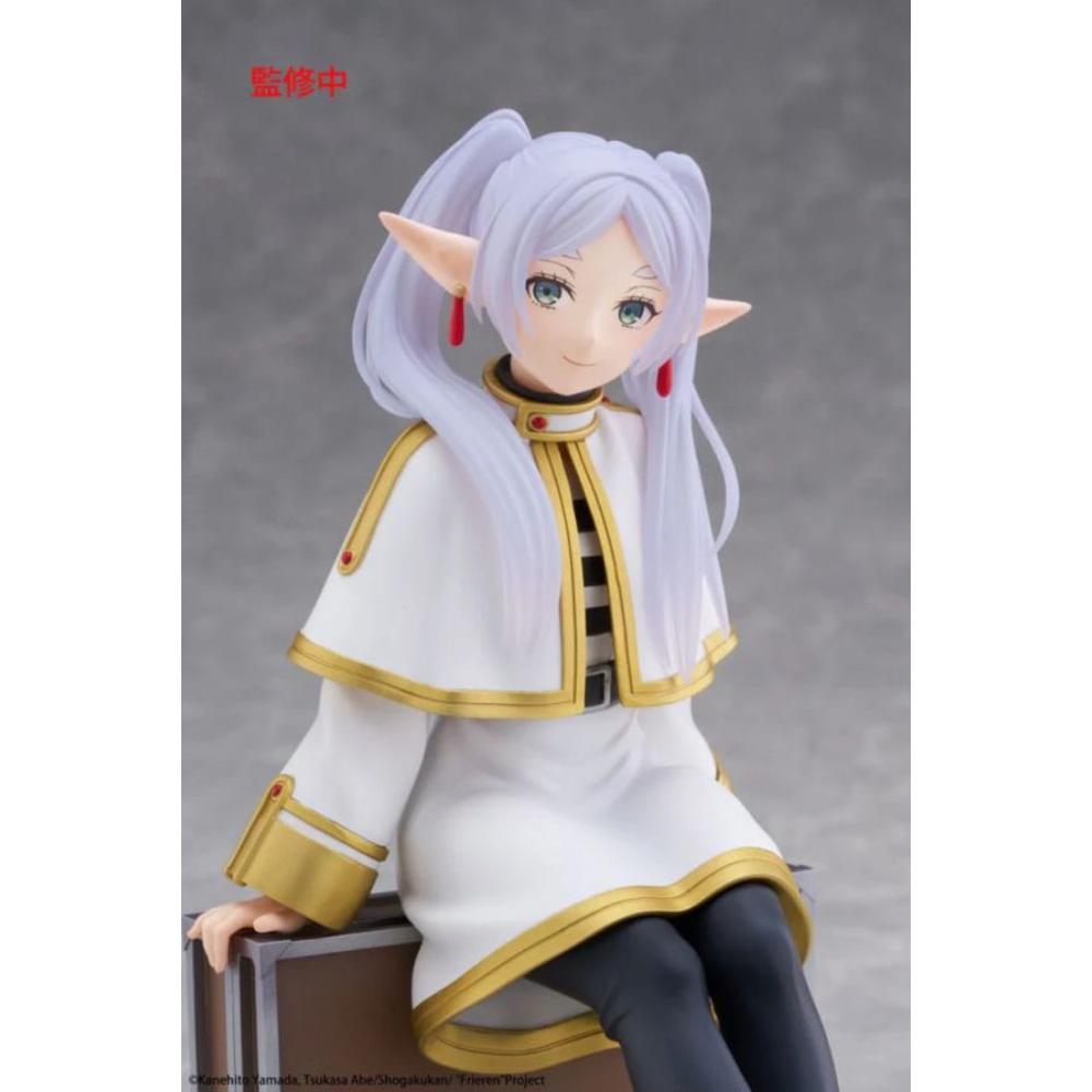 《預訂》TAITO Desktop Cute Figure《葬送的芙莉蓮》芙莉蓮(Trunk Case Ver.) - Microworks ACG