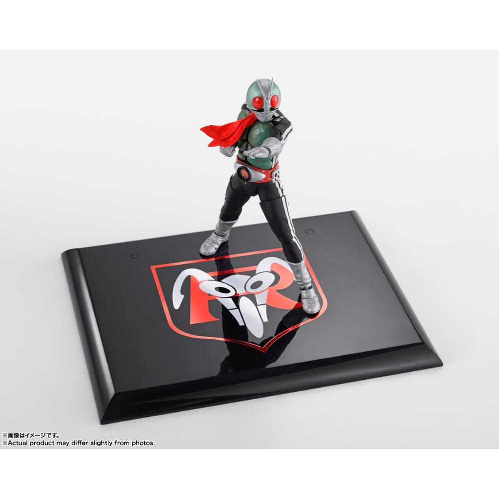 《預訂》Bandai [SHF真骨彫製法] 幪面超人 1號 (榮光之昭和騎士)《2025年11月發售》 - Microworks ACG