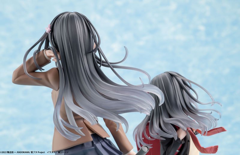 Kadokawa《青春豬頭少年不會夢到紅書包女孩》 櫻島麻衣 高中畢業Ver. ＆ 紅書包女孩 (1/7比例) - Microworks ACG