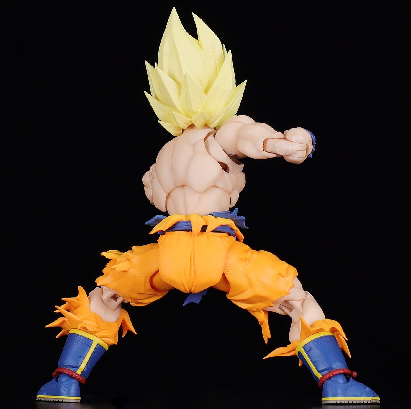 Bandai [SHF]《龍珠Z》超級撒亞人孫悟空 - 傳說之超級撒亞人 - (再販) - Microworks ACG